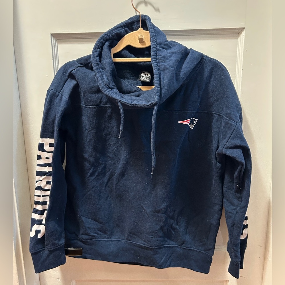 New England Patriots Scoop Neck Hoodie